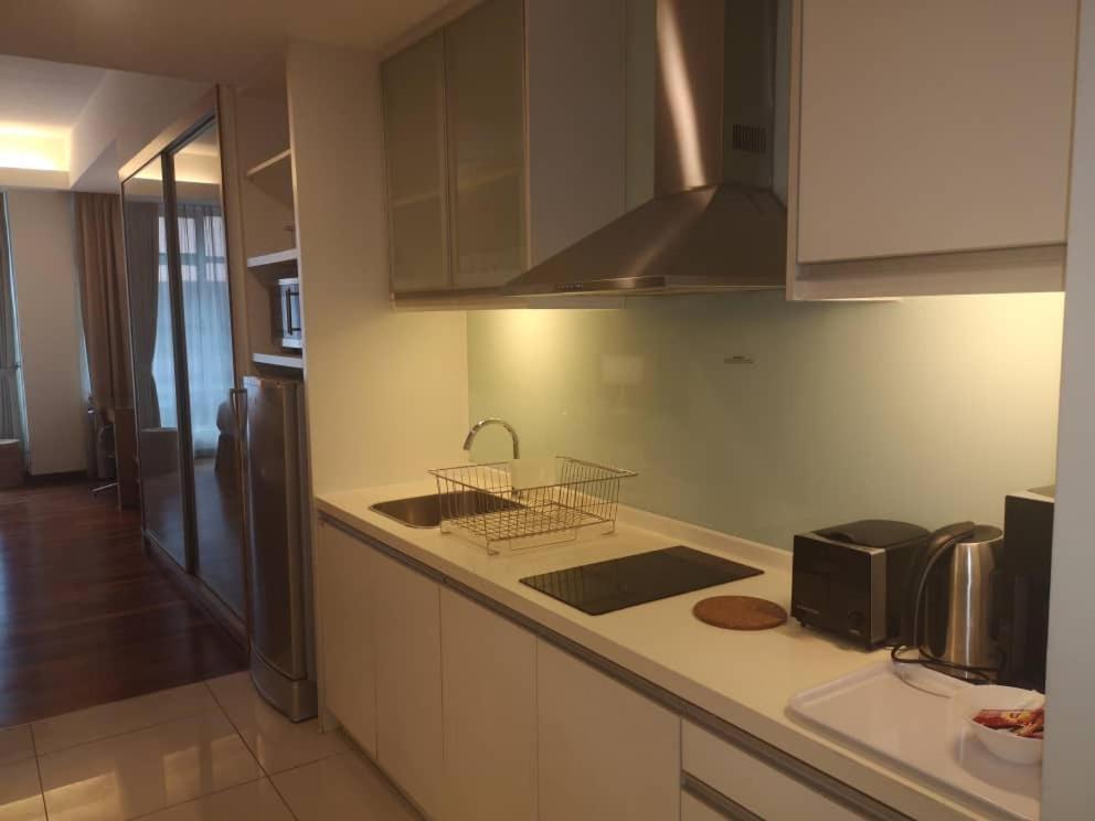 Cormar Suites קואלה לומפור מראה חיצוני תמונה